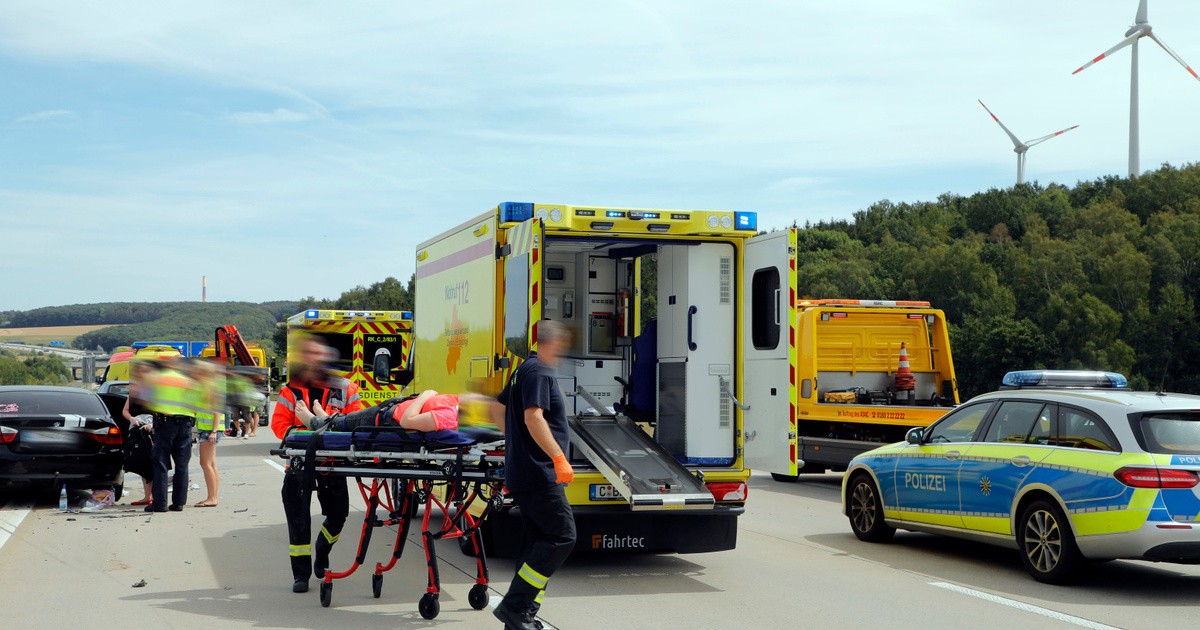 Ein Pkw Mit Servolenkung Ist Liegengeblieben