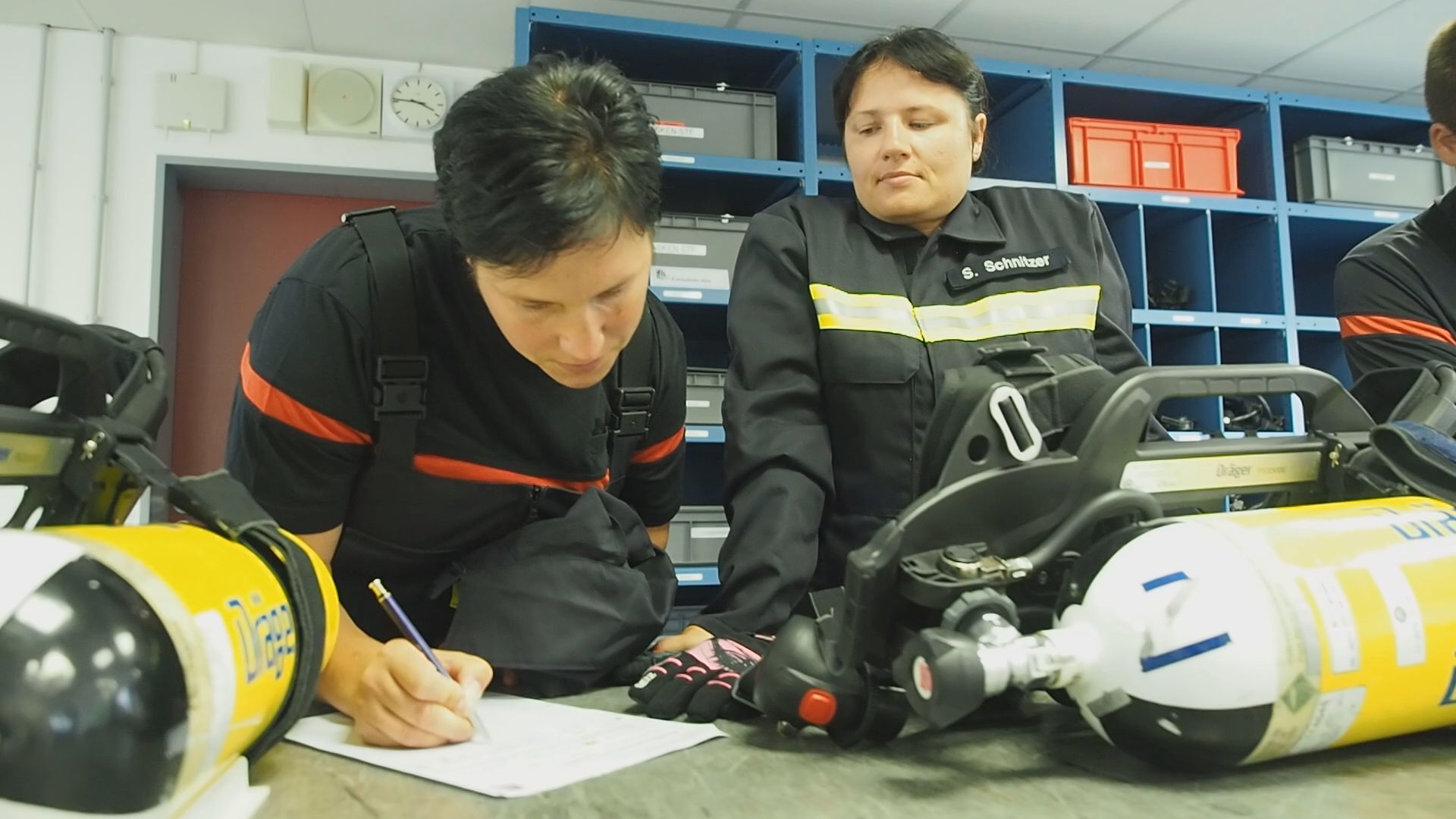 112 im Einsatz, Dresden, Feuerwehr, Notfall, Rettungswagen, Feuer, Einsatz, Brand, Feuerwache