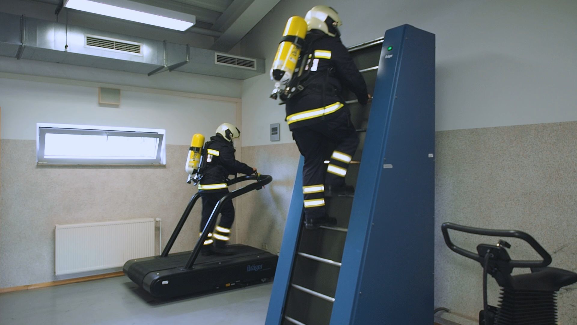 112 im Einsatz, Dresden, Feuerwehr, Notfall, Rettungswagen, Feuer, Einsatz, Brand, Feuerwache