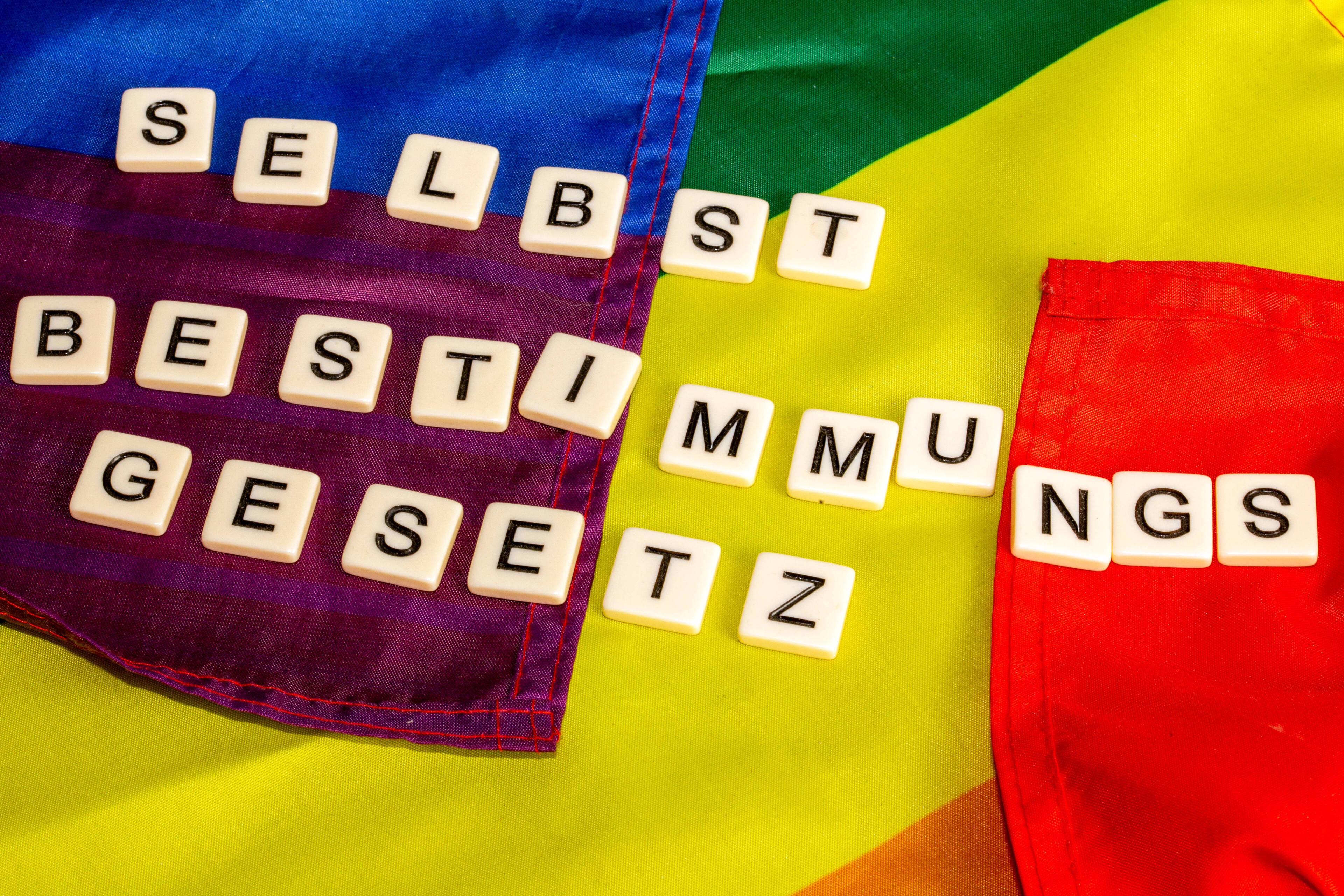 Fast 2.900 Änderungen beim Geschlechtseintrag