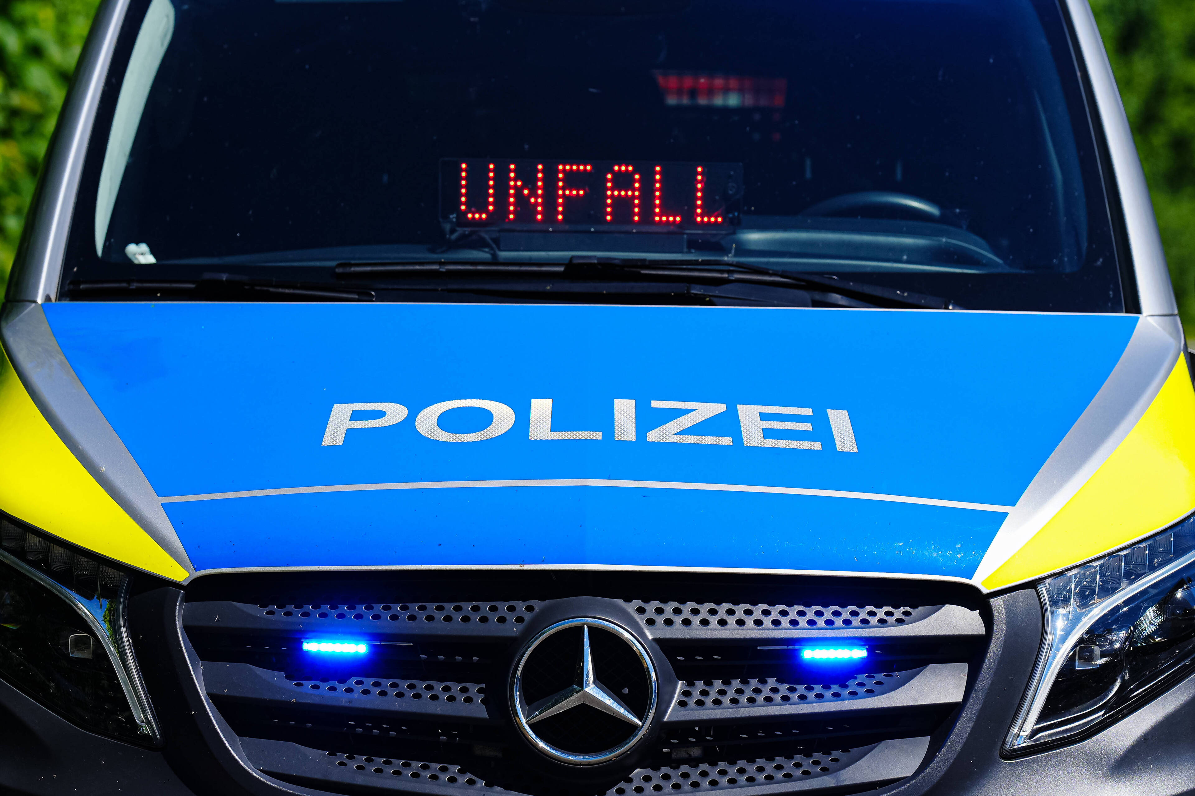Unfall in Dresden-Briesnitz: Drei Verletzte