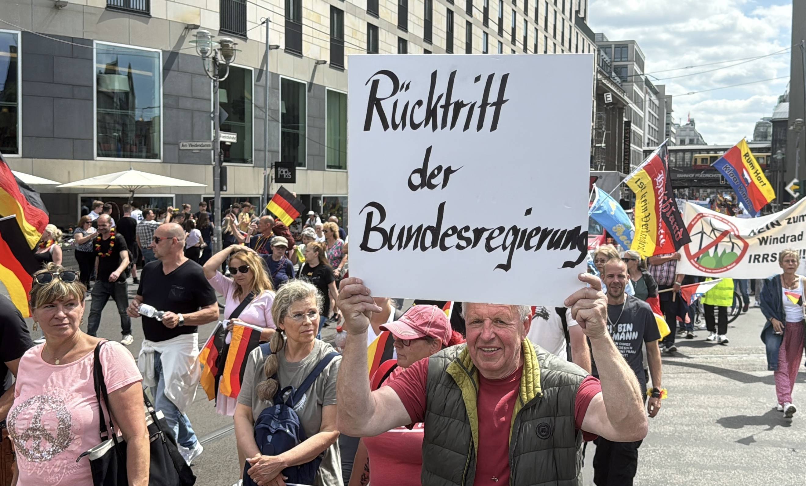 «Diese Regierung muss weg» – Demonstration in Plauen