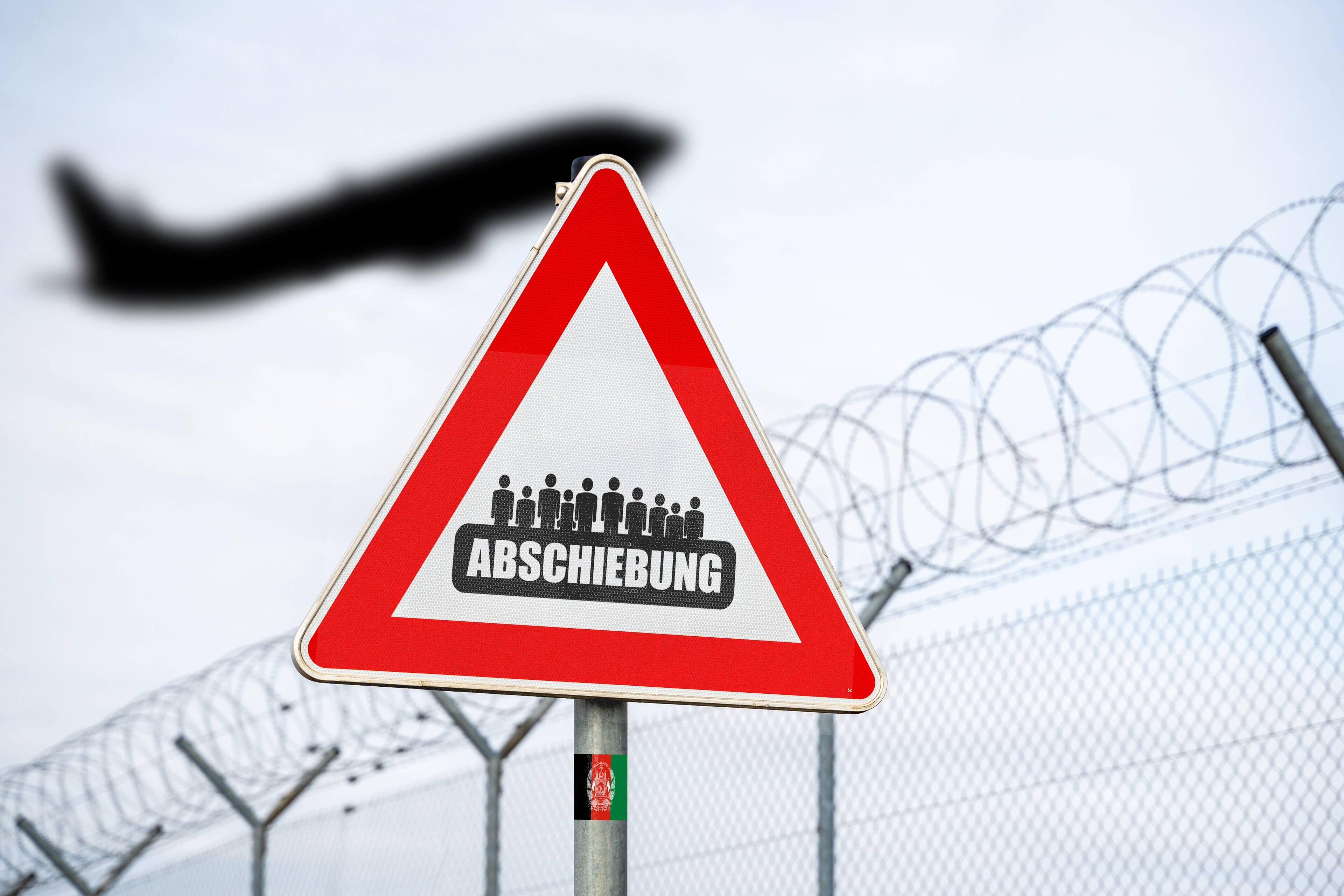 Proteste gegen Abschiebungen am Flughafen Leipzig